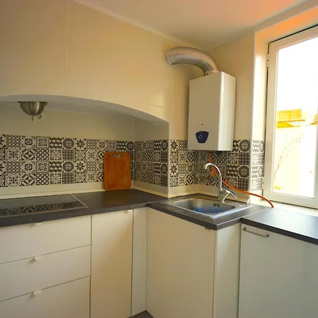 Cruz Cozy 2º * Lisbon