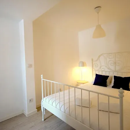 Apartment Cruz Cozy 2º Lisbon